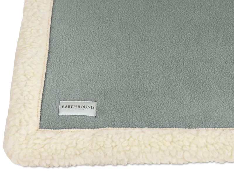 Earthbound Sherpa Fleece Blanket Dove Grey-1