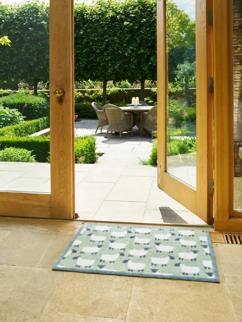 Turtle Mat Patterned Doormat in Flock Green-2