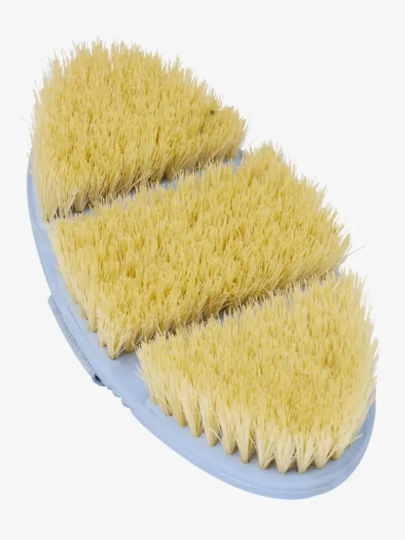 LeMieux Flexi Scrubbing Brush Mist-1