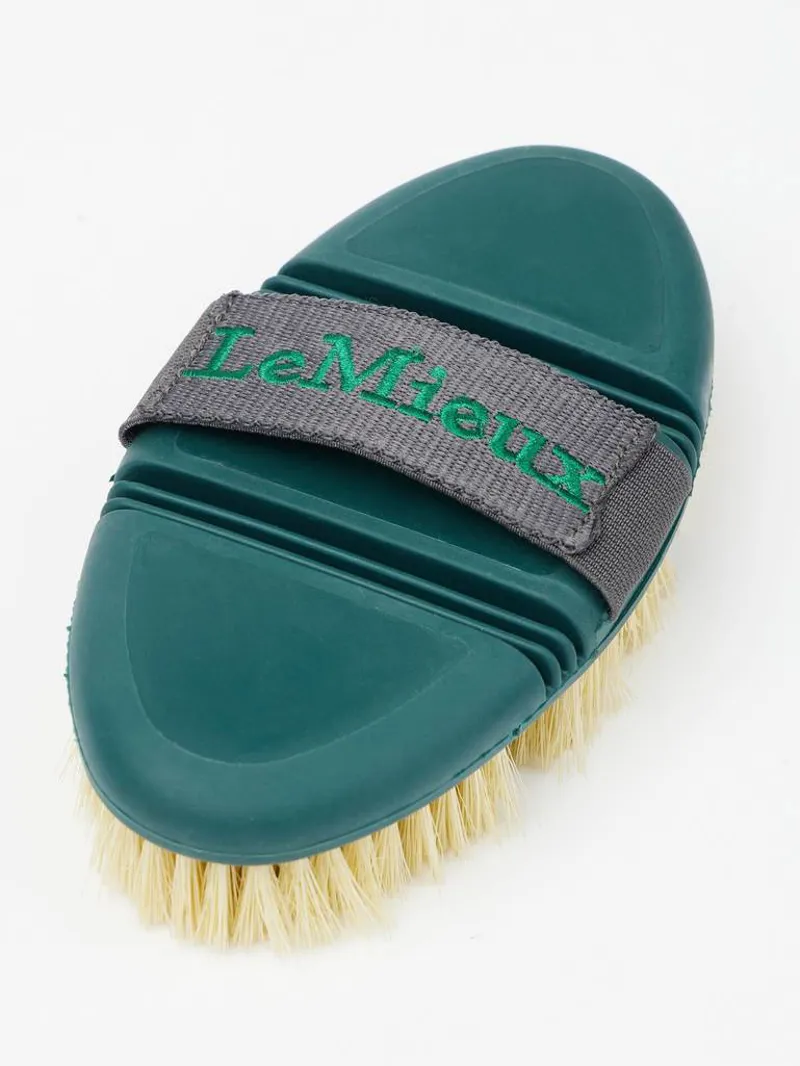 LeMieux Flexi Scrubbing Brush in Spruce-2