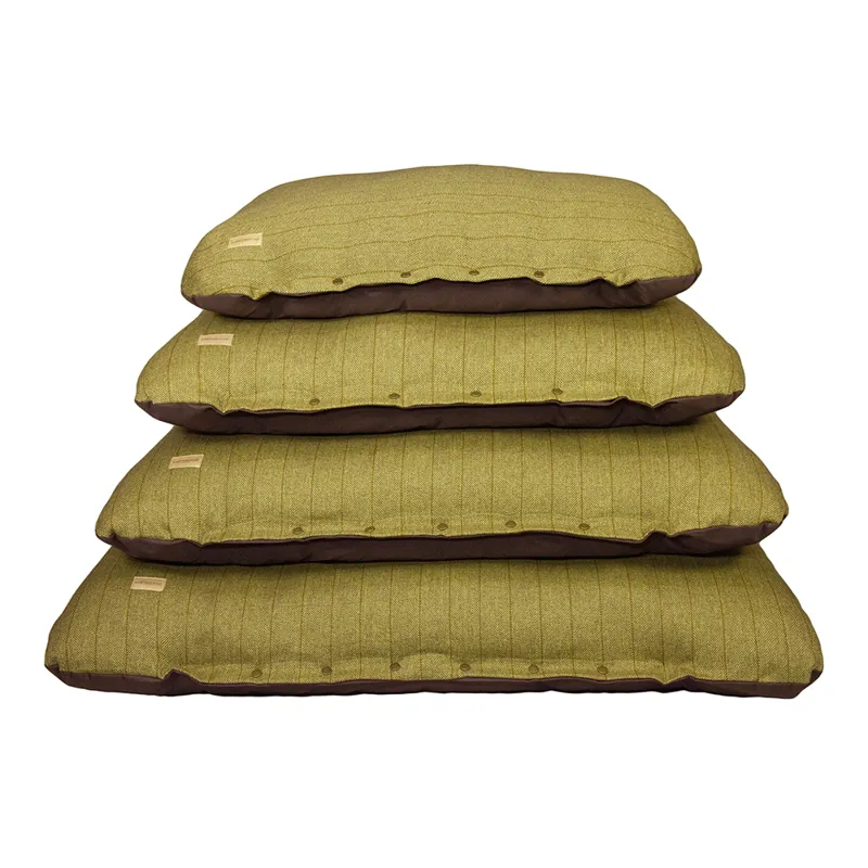 Earthbound Flat Cushion Tweed Green