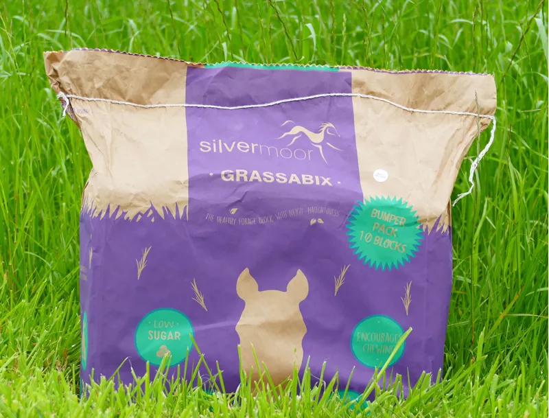 Silvermoor 1kg 10 Pack Grassbix Bumper Pack in Purple